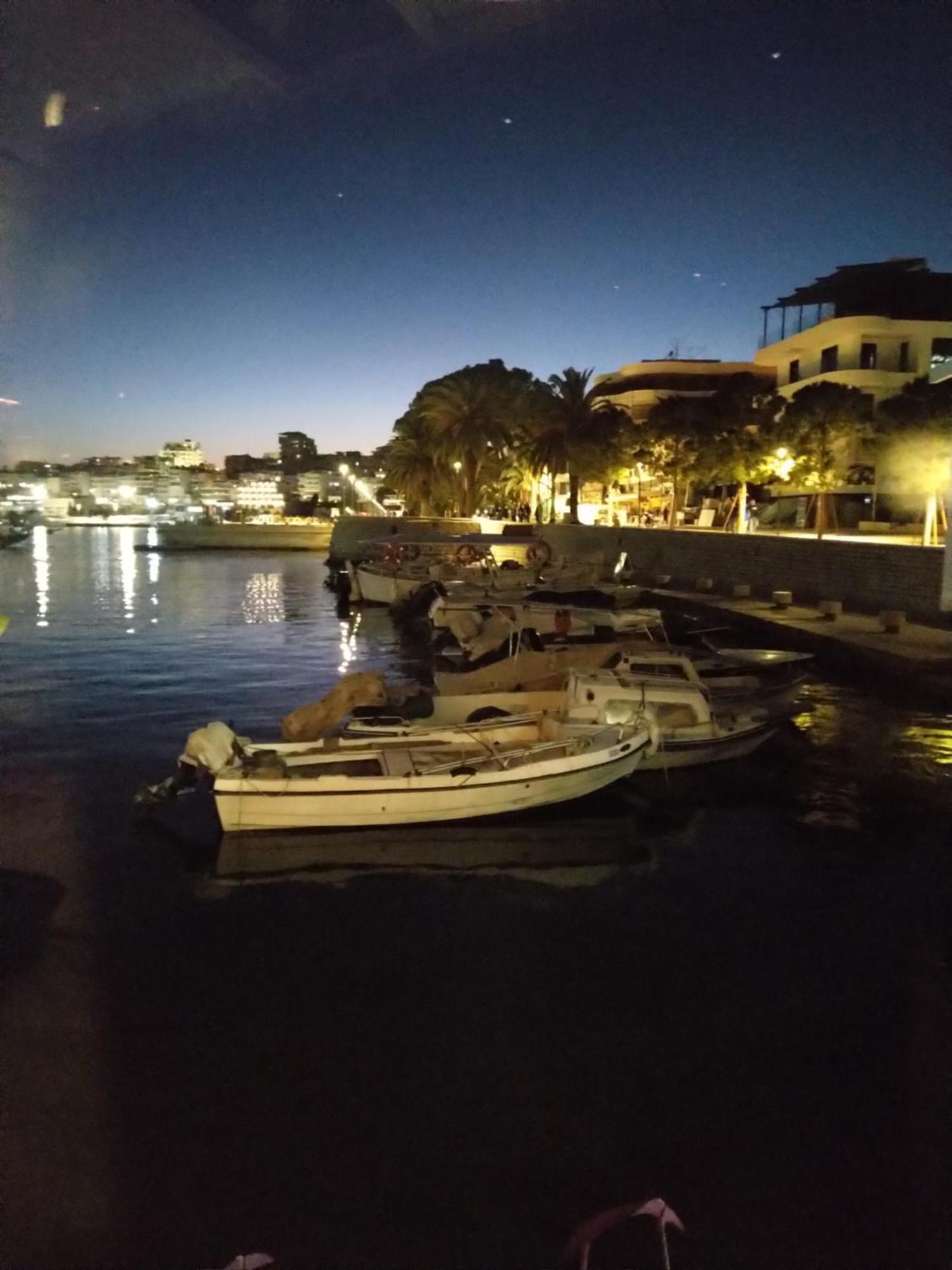 Amazing Sea City View Apartment Sarandë Eksteriør billede